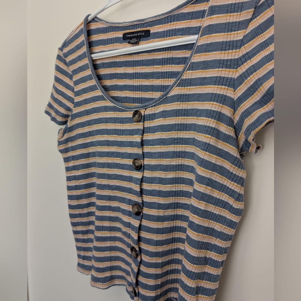 American Eagle Women’s Striped Ribbed Scoop Neck Button Up Top – Size M